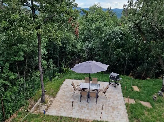 Forest House Balaton צ'רסגטומאי